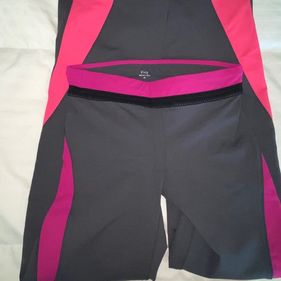 2 Bebe/ PH8 and Bebe sport workout pants. 2 items - Picture 4 of 13